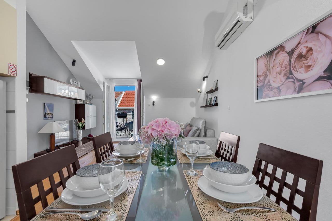 Luxury Center Apartma