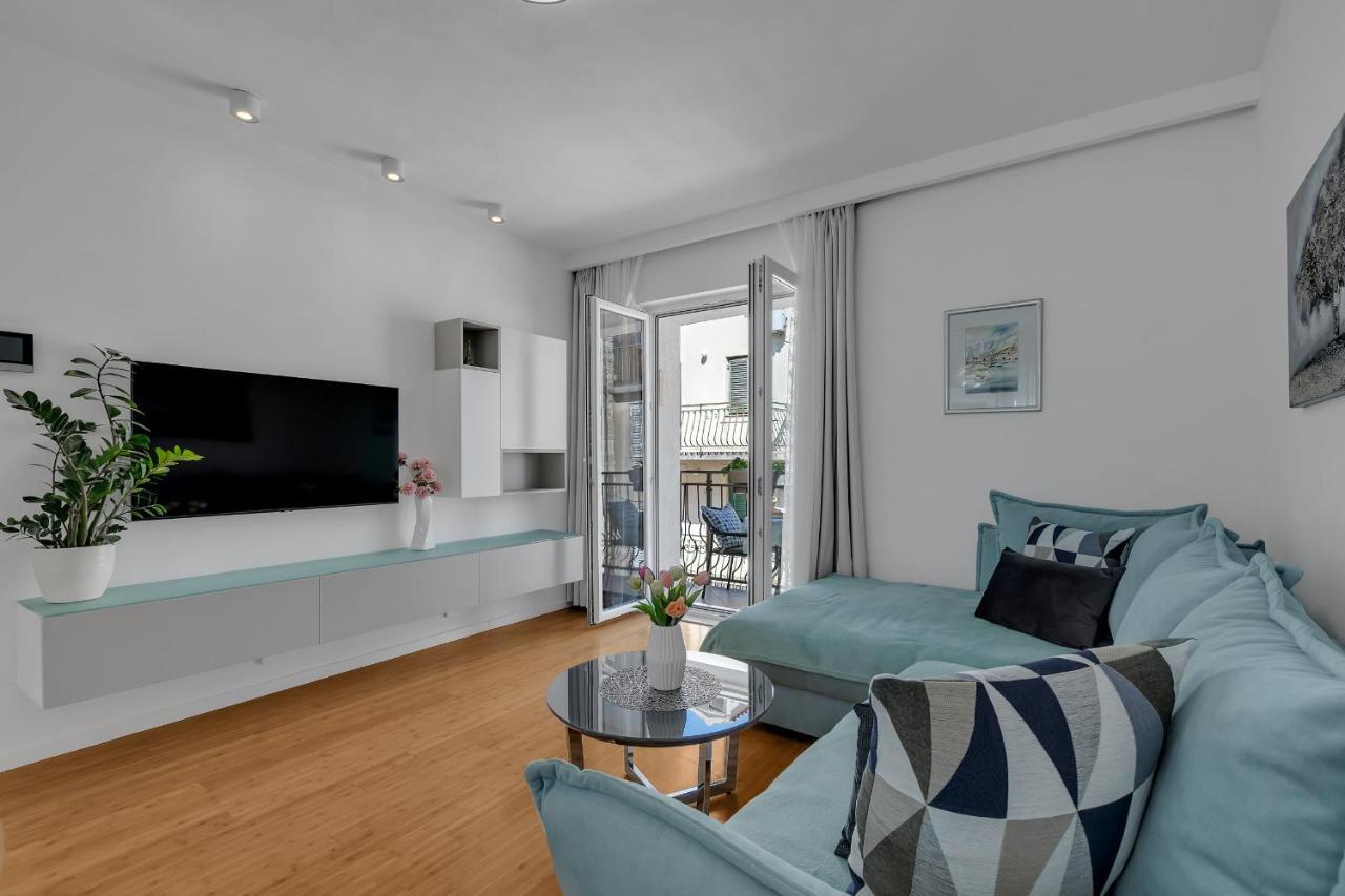 Luxury Center Apartma